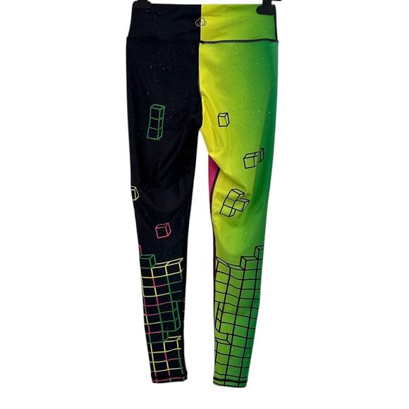 Feed Me Fight Me Endurance Tetris Leggings - Picture 7 of 7